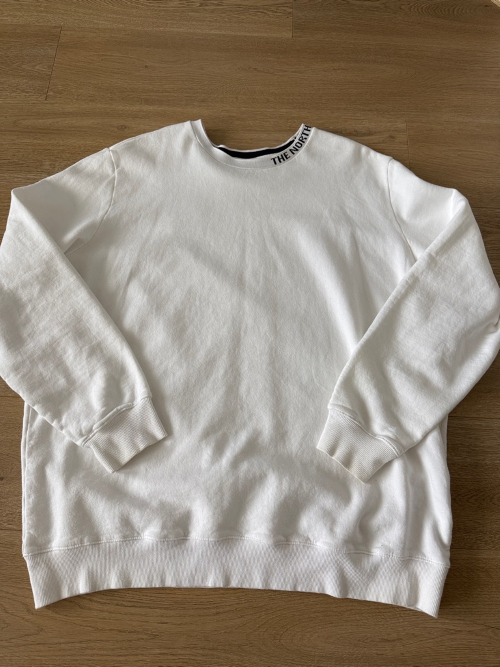 The North Face Zumu Crewneck Sweatshirt Pullover Athletic Neck Logo